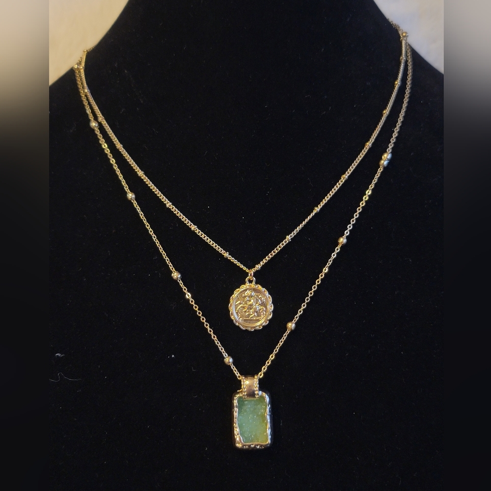 Gold Coin & Green Druzy Pendant Necklace - Costume/Fashion